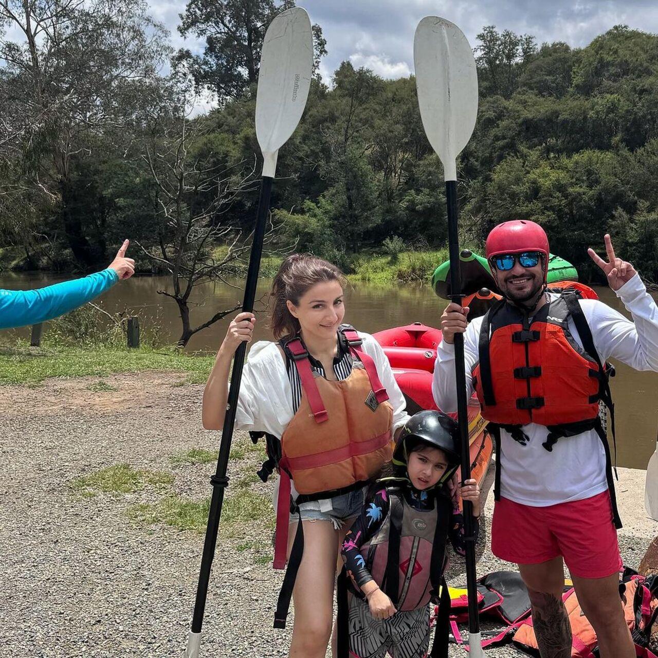 Kunal and Soha took their little one for river rafting and seems like they really had a great time 