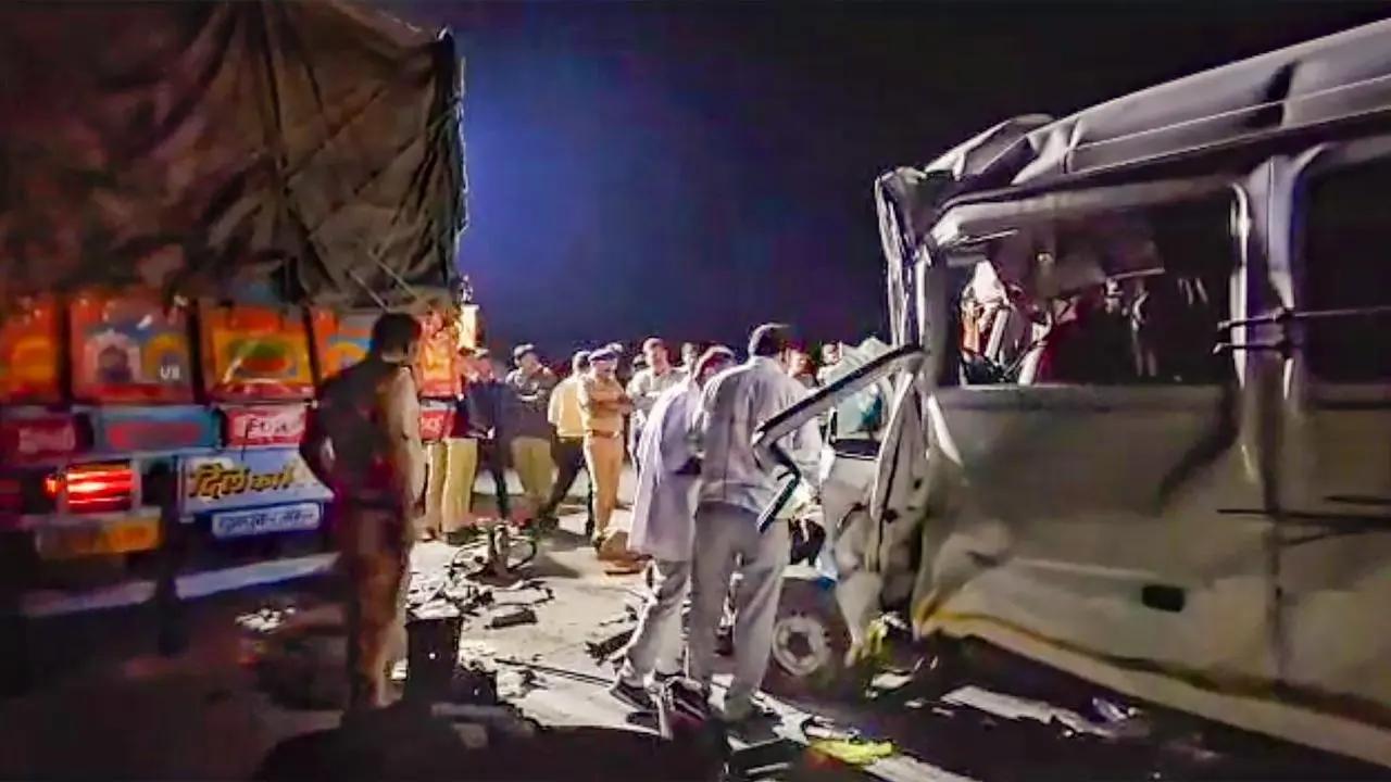 Three killed as bus hits container on Samruddhi Expressway