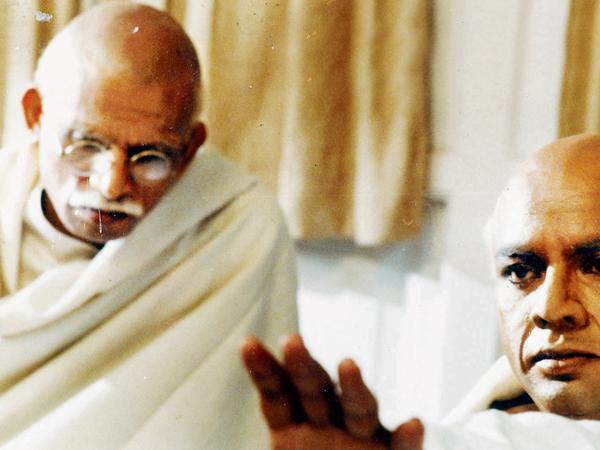 Sardar (1993)Centered around freedom fighter Sardar Vallabhbhai Patel, the film explores Patel's collaboration with Gandhiji in achieving independence. Annu Kapoor portrays Mahatma Gandhi, and Paresh Rawal takes on the role of Sardar Patel.