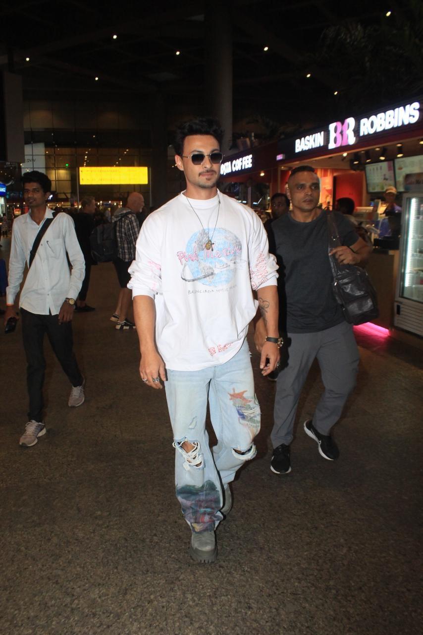 Aayush Sharma was spotted at the Mumbai airport this evening