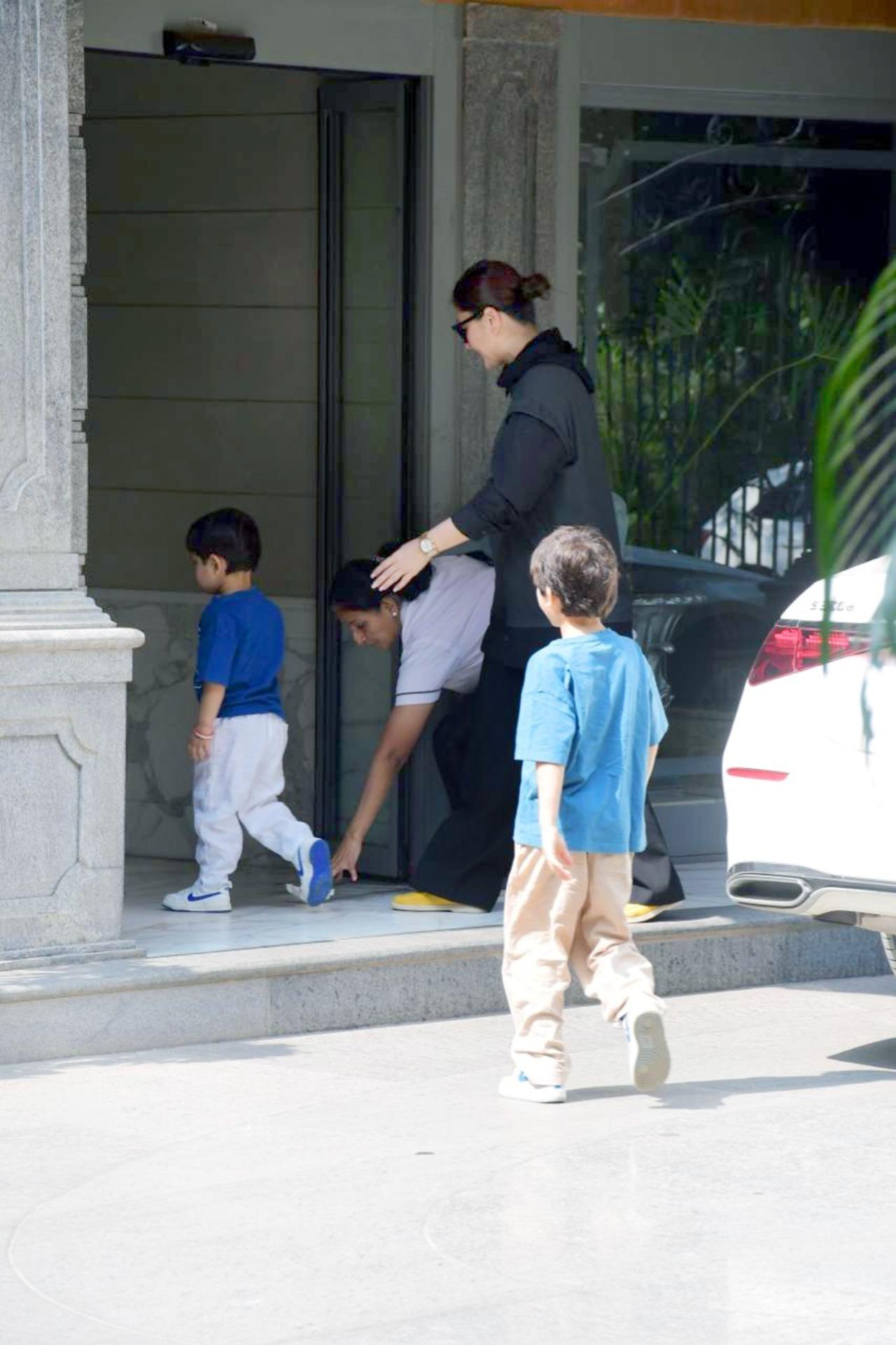 Kareena Kapoor Khan was spotted outside father Randhir Kapoor's house with her kids, Jeh and Taimur