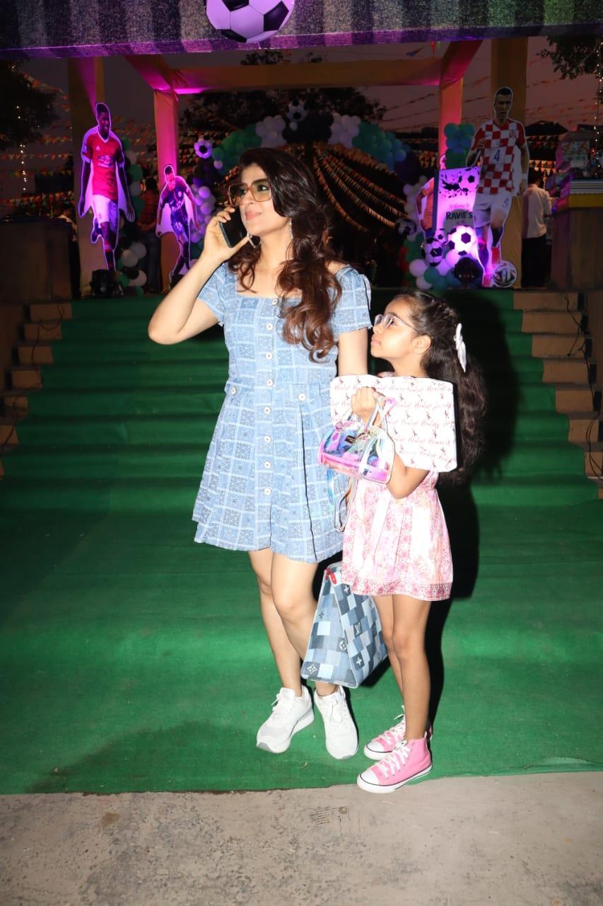 Ayushmann Khurrana's wife, Tahira Kashyap arrived at the birthday party with their little one, Varushka
