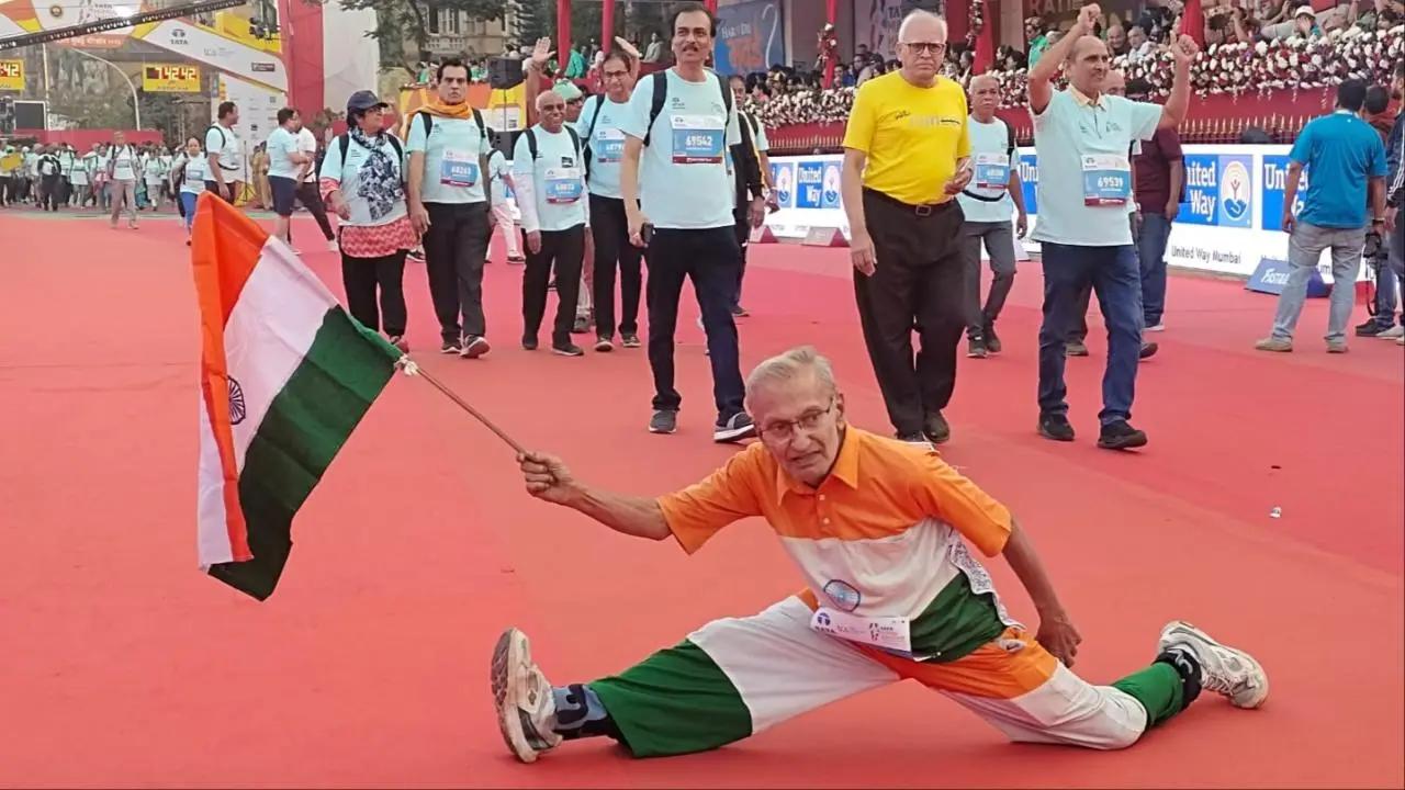 Also, senior citizens turned up and did not hold a step back from displaying their fitness at the mega event happening in Mumbai
