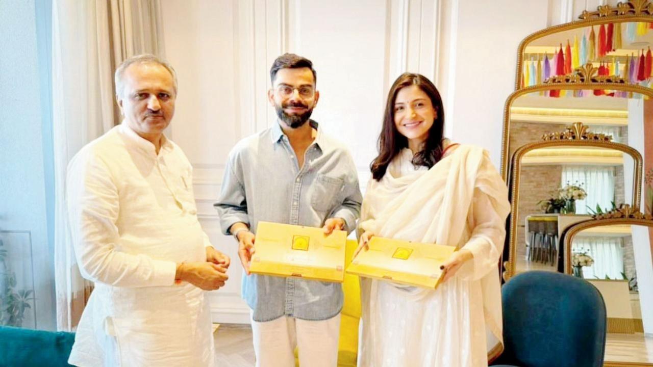 Virat Kohli
India's stalwart batsman Virat Kohli along with his wife Anushka Sharma have been invited for 'Pran Prathistha' of Lord Ram in Ayodhya on January 22
(Pic: File Pic)