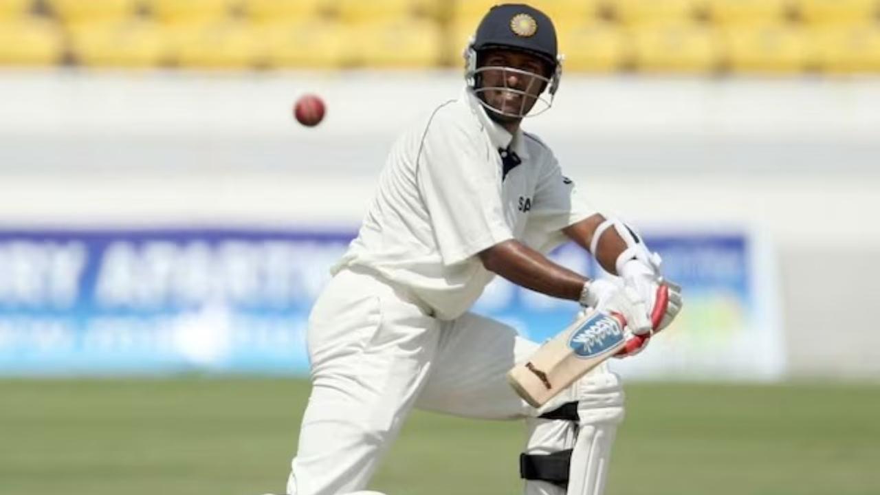 Wasim Jaffer
Opening the innings for India. Wasim Jaffer smashed an astounding 116 runs in 244 balls against South Africa in Cape Town. His knock of 116 included 15 fours. Jaffer's 116 helped India to post 414 runs on the scoreboard in the first innings