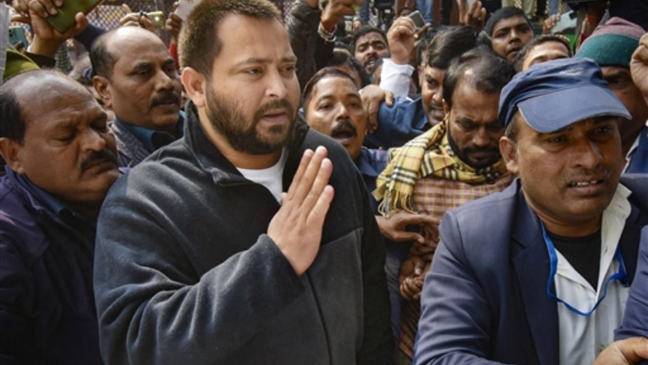 Bihar: RJD's Tejashwi Yadav arrives at ED office for questioning in connection with 'land-for-jobs' scam probe