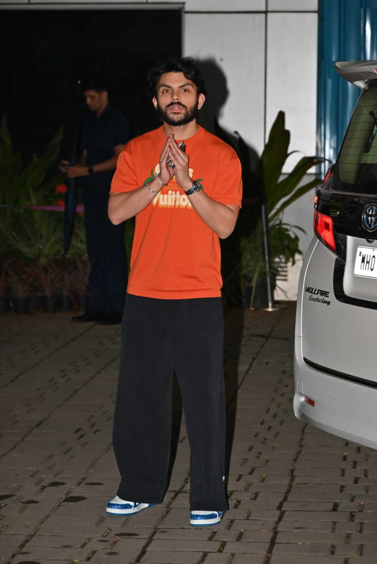 Soon-to-be actor Veer Pahariya was spotted at Kalina airport. He was one of the groomsmen of Anant Ambani