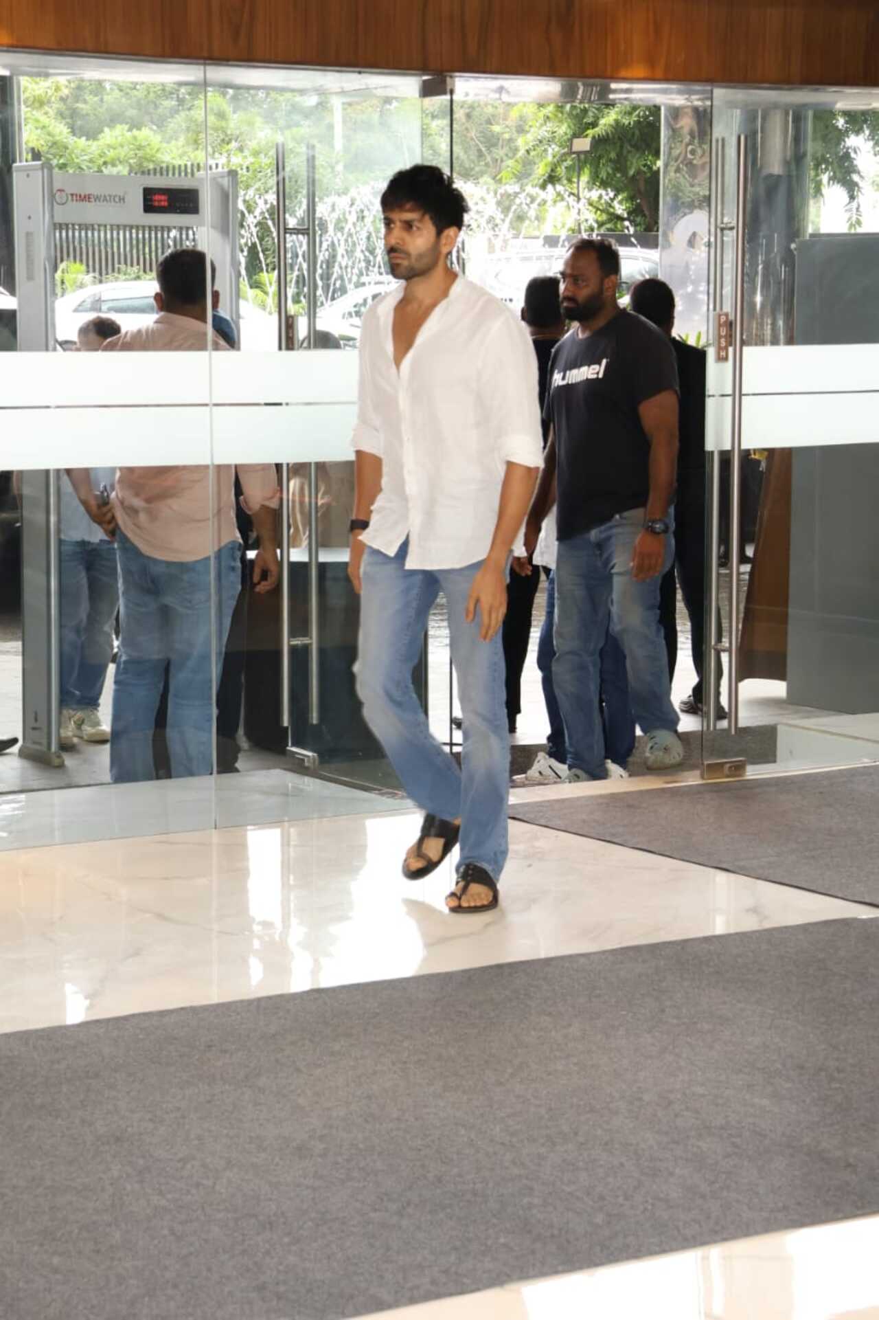 Kartik Aaryan at Tishaa Kumar's prayer meet in the city