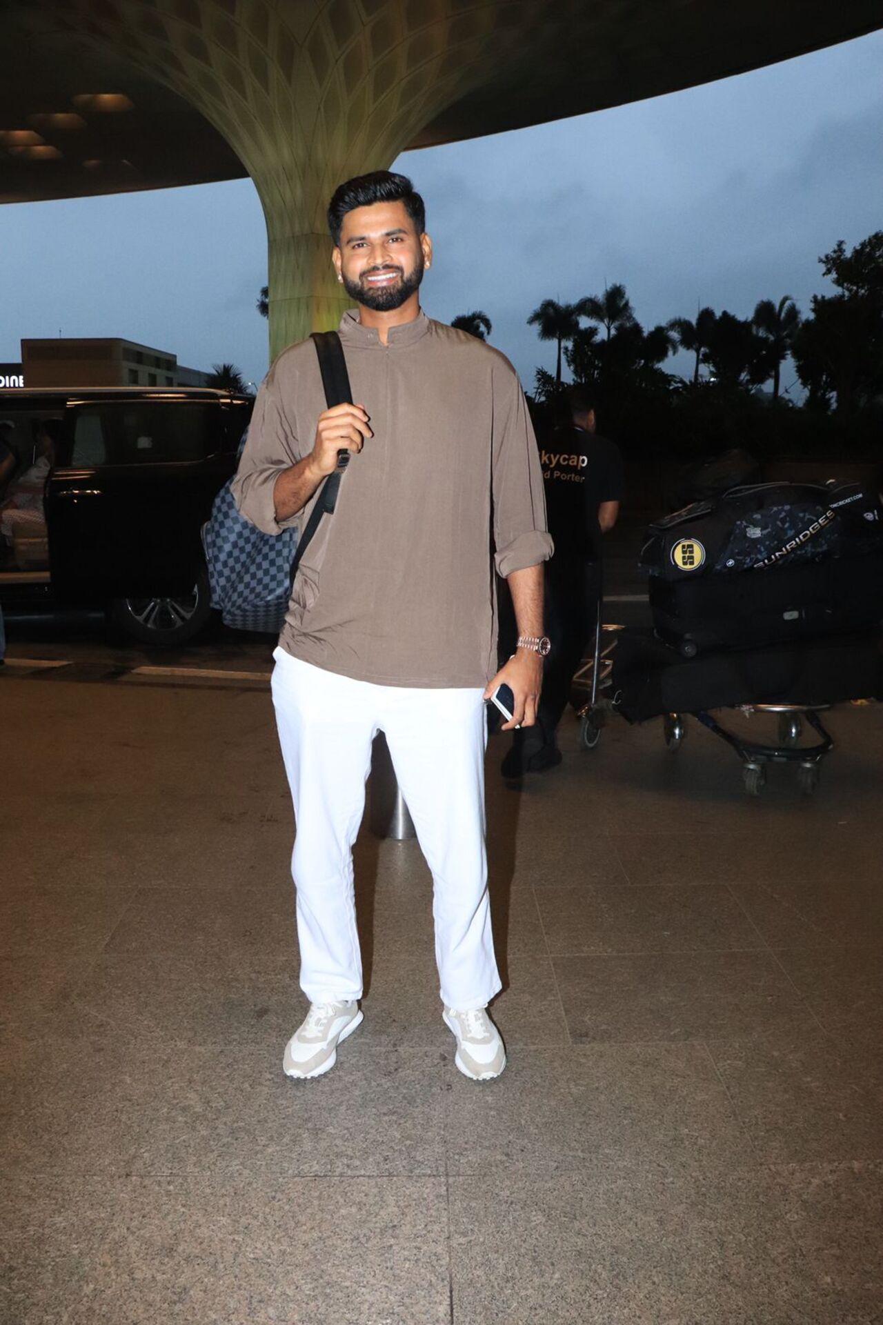 Shreyas Iyer was also spotted at Mumbai airport today