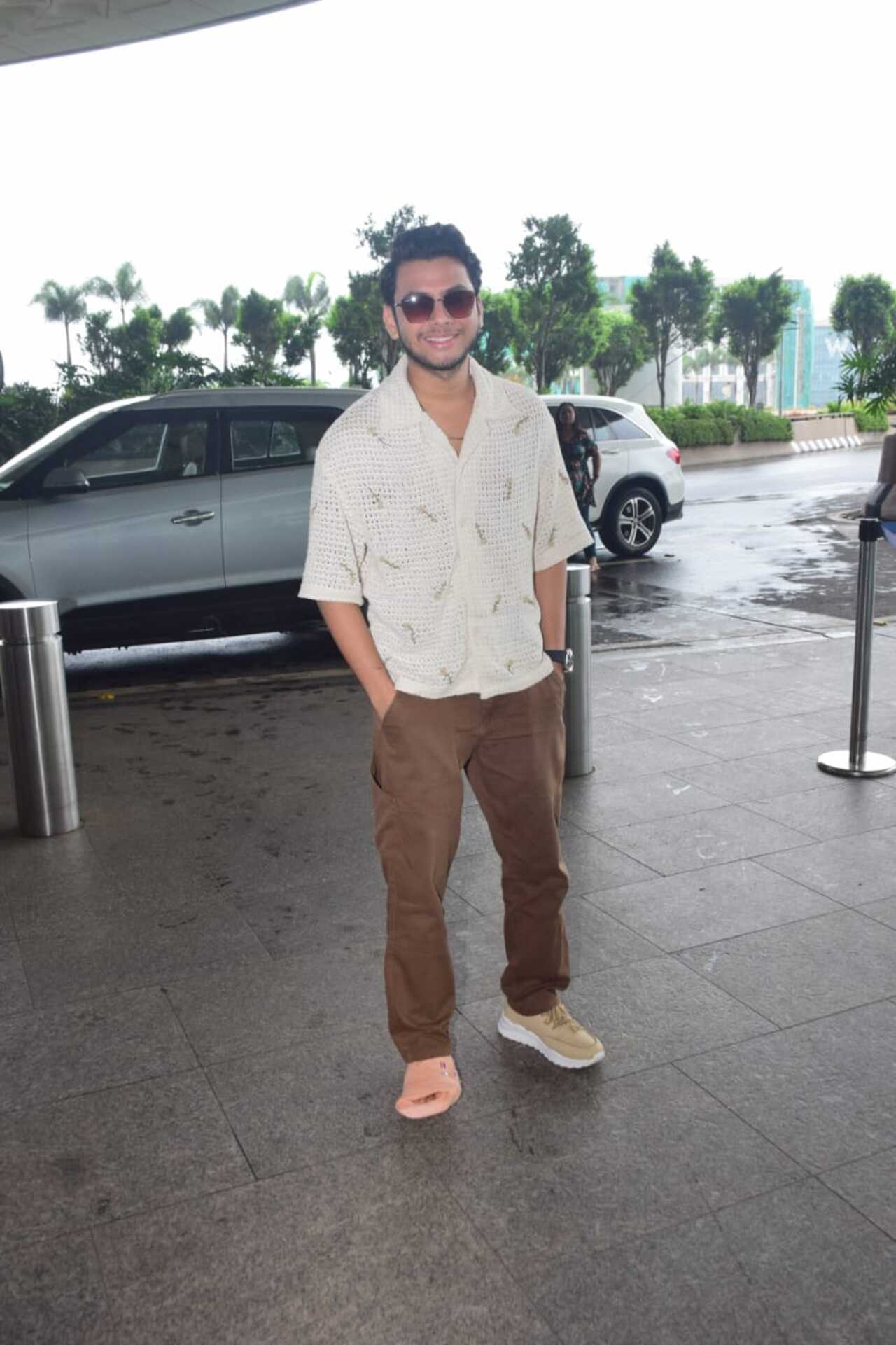 Vishal Jethwa strikes a pose at the airport