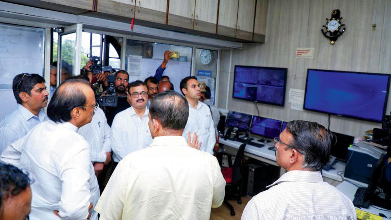 Deputy CM,Ajit Pawar takes stock of the situation at the control room