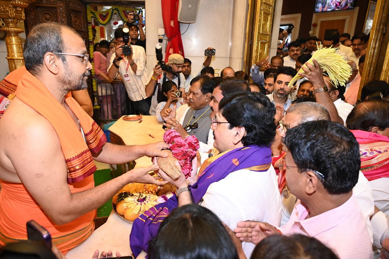 Pawar told reporters it was a good start to seek blessings of the deity to commence the campaign for the forthcoming state assembly elections, to strengthen the party and go to the people with the agenda of development