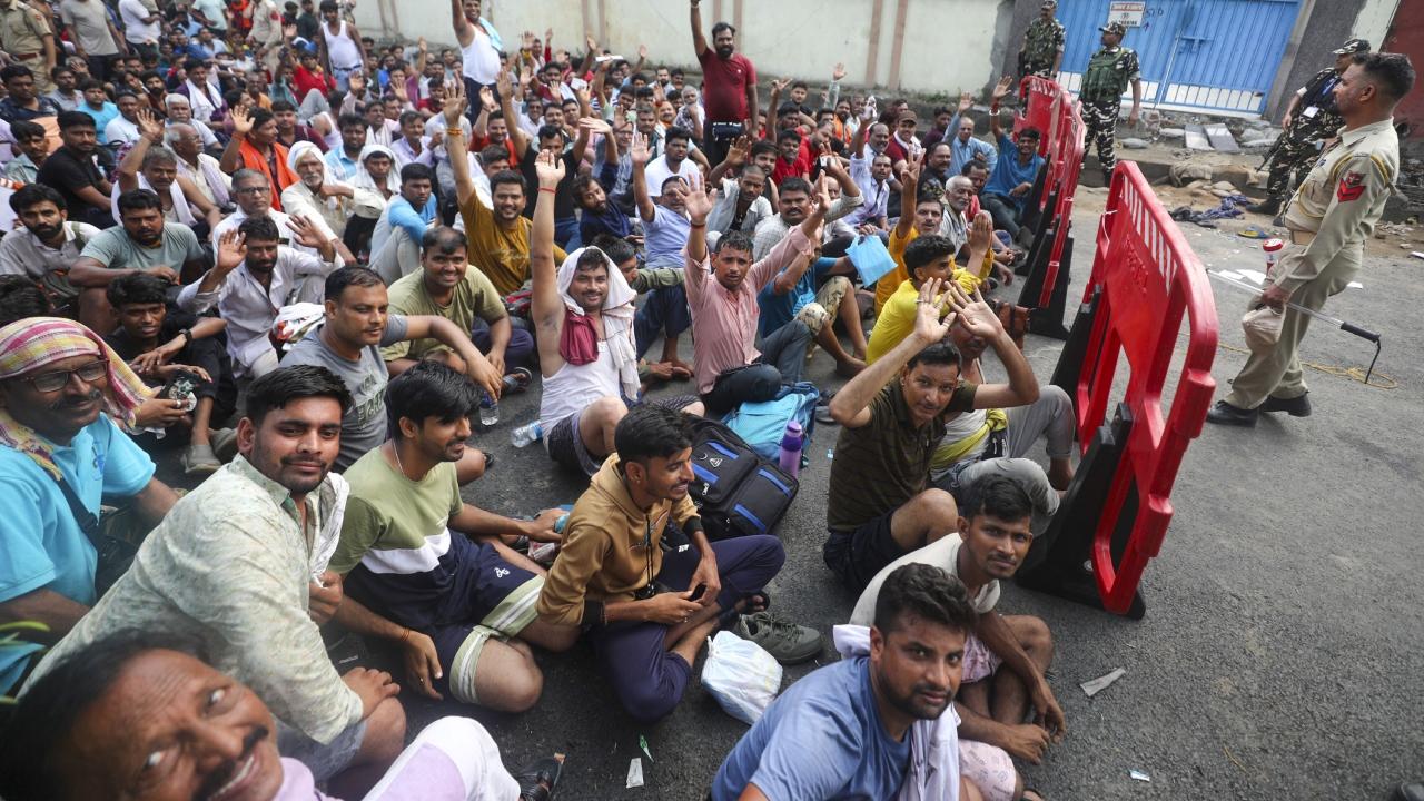 They said 21,893 male pilgrims, 5,858 female pilgrims, 394 sadhus and one sadhvi were among those who paid obeisance at the cave shrine. As many as 1,991 security personnel, four transgender persons and 445 children also performed the pilgrimage