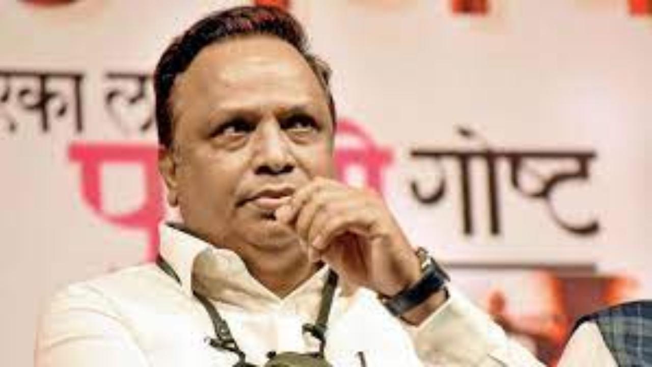 Tussle over Maharashtra losing projects: BJP's Ashish Shelar slams Sanjay Raut, cites unions' harassment of industries
