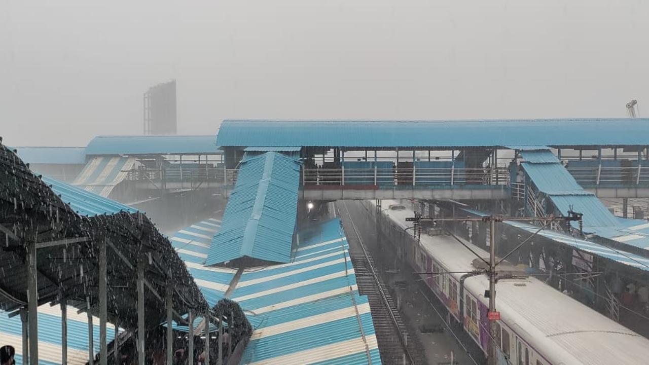 There has been a continuous downpour at Bandra railway station on the Western Railway line in Mumbai leading to many Mumbaikars ducking and looking for cover to miss the rain.