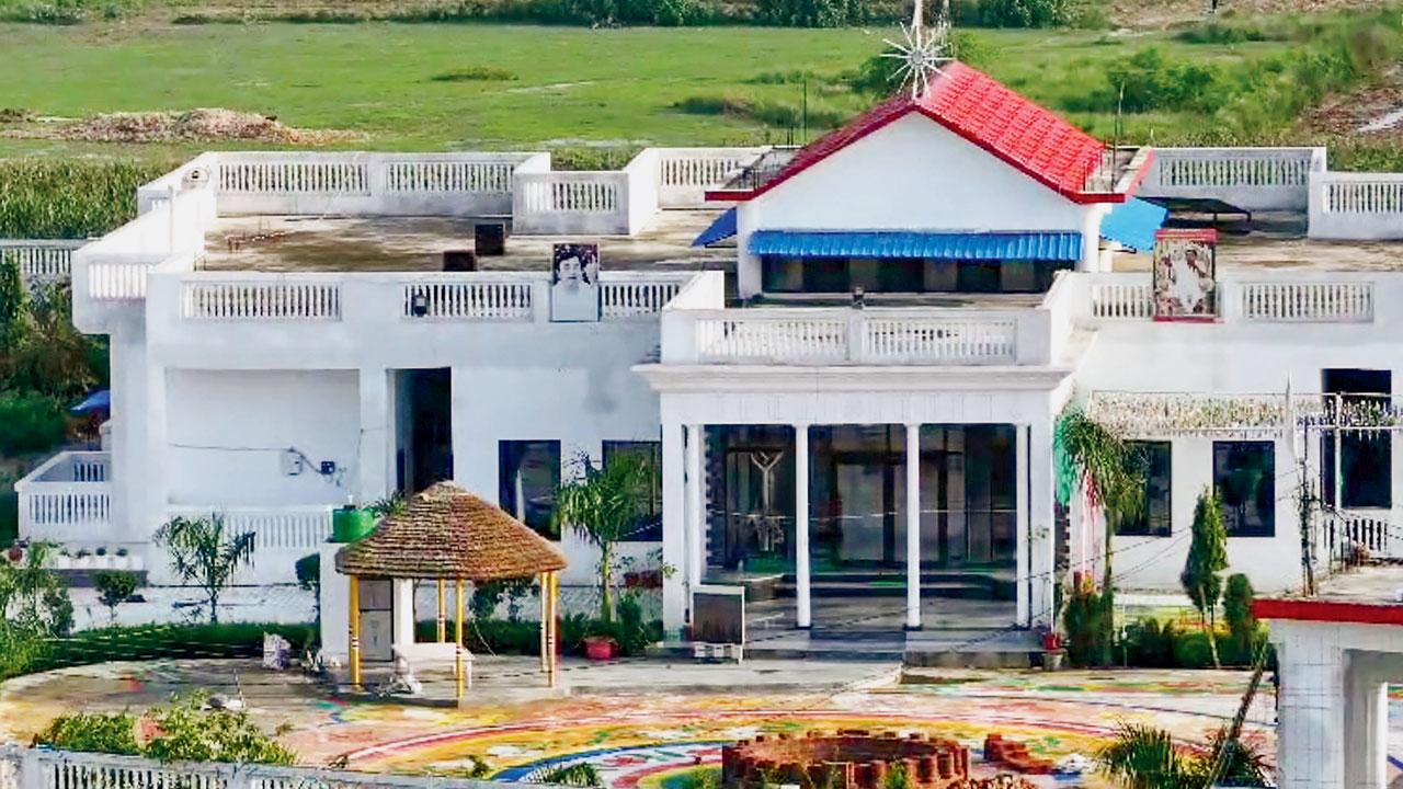 Premises of the ‘ashram’ of preacher Surajpal alias Narayan Sakar Hari alias Bhole Baba. Pics/PTI
