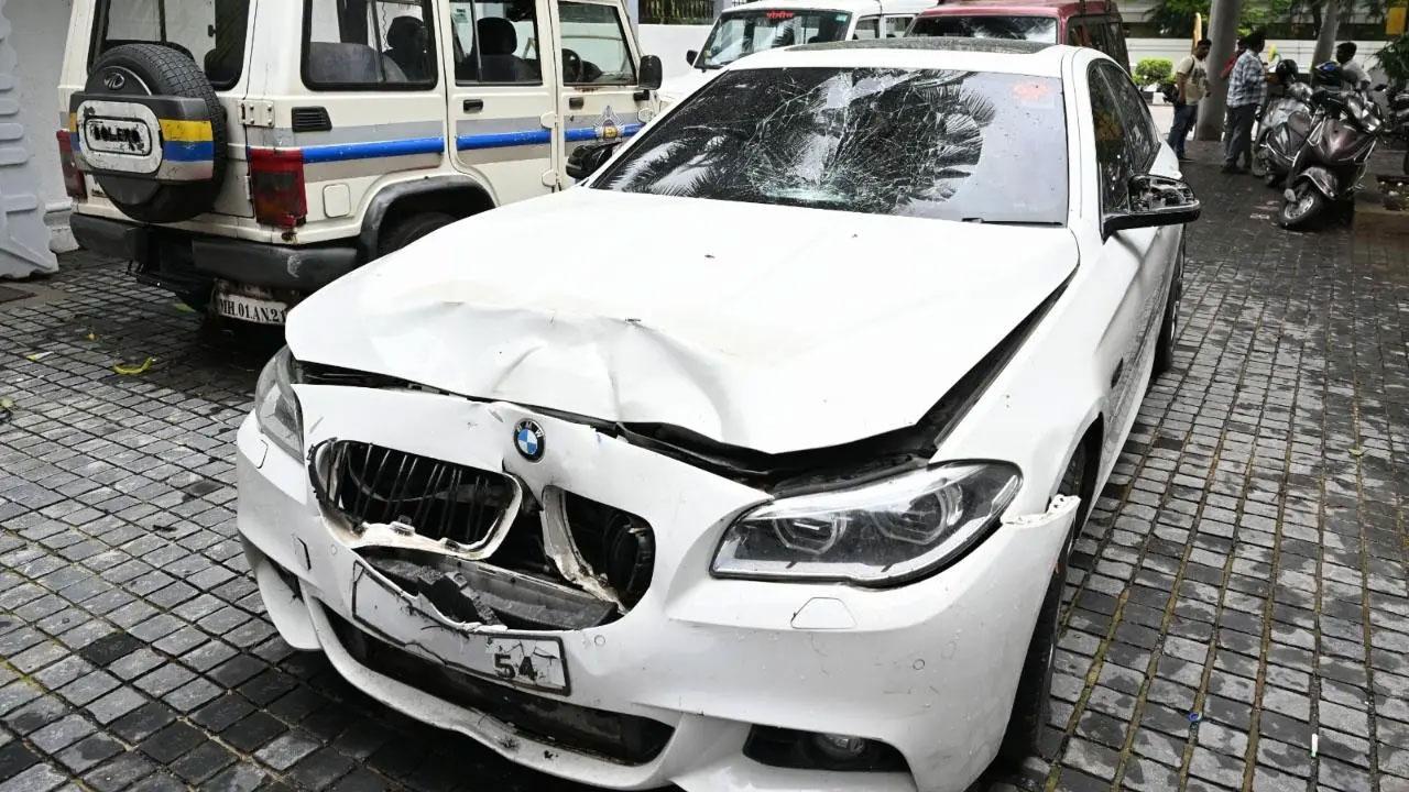 The BMW with the missing number plates. Pic/Ashish Raje