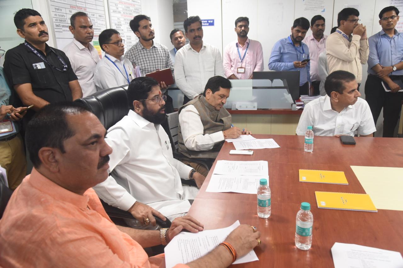 At Mantralaya, state minister for Relief and Rehabilitation and Disaster Management Anil Patil was also present