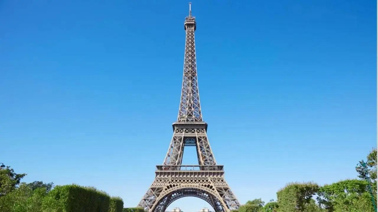 Eiffel TowerThe most famous of the Paris landmarks, the Eiffel Tower, will welcome beach volleyball. The action will take place in a temporary venue near the foot of the 