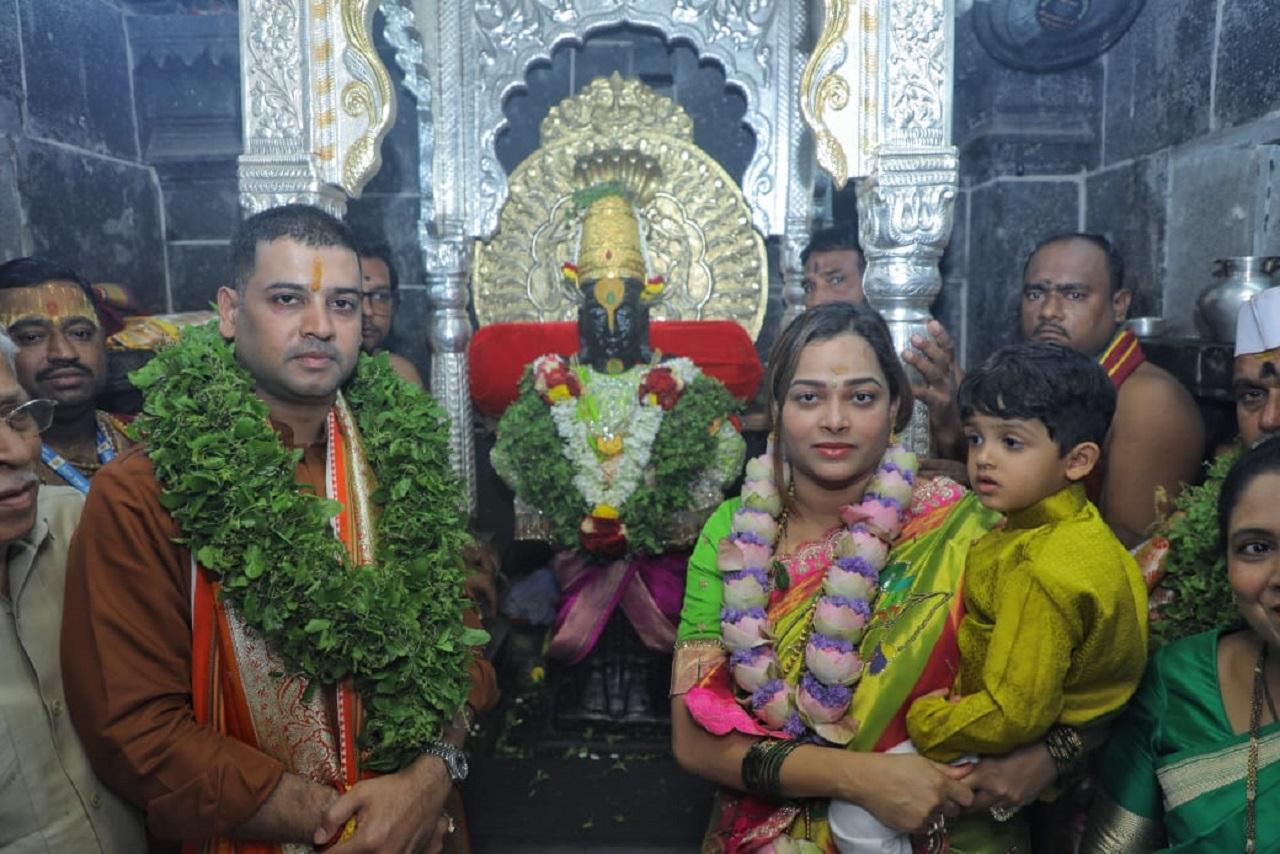 The CM performed the puja along with his wife Lata Shinde