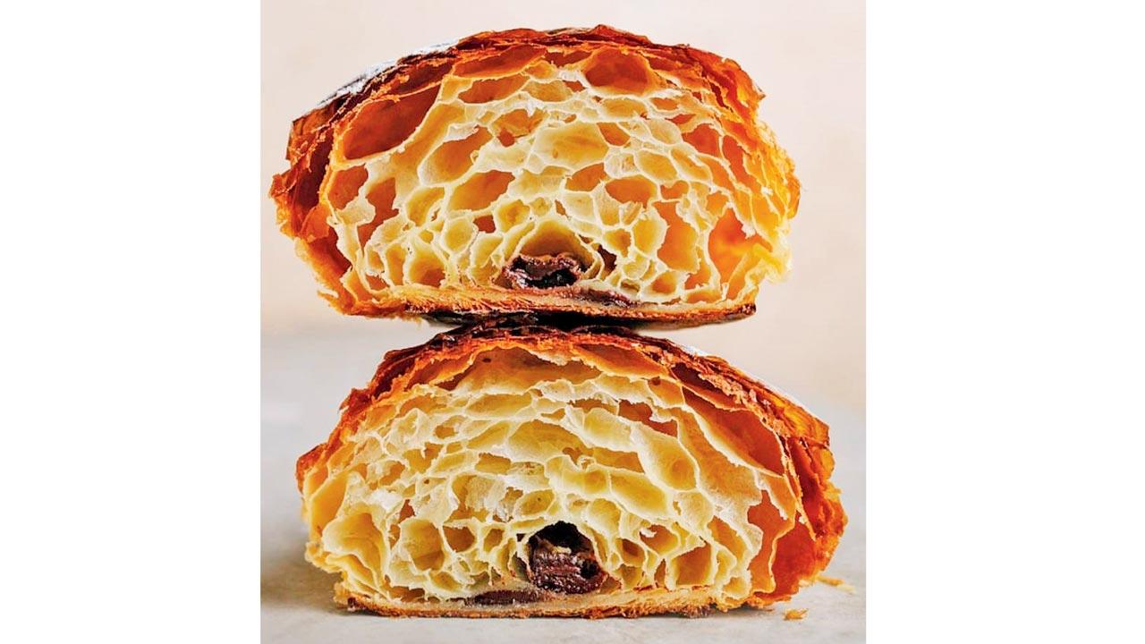 Croissant calling