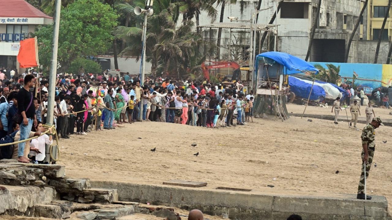 A high tide was expected at around 7:32 pm. The city was likely to witness a high tide of 3.62 meters, the BMC said on Monday morning