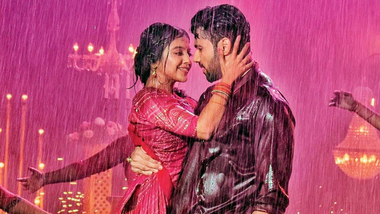 A still from Jubilee Talkies