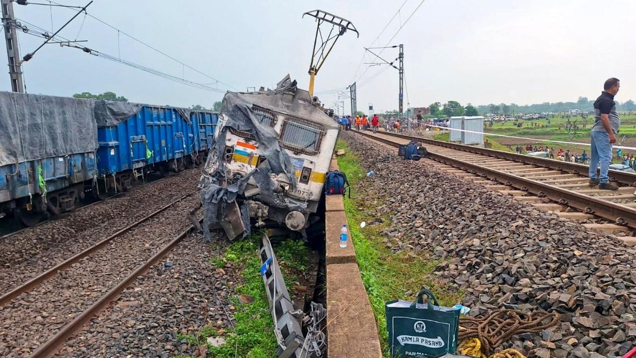 SER spokesperson Om Prakash Charan said there was another derailment of a goods train nearby, but it was not yet clear whether the two accidents occurred simultaneously