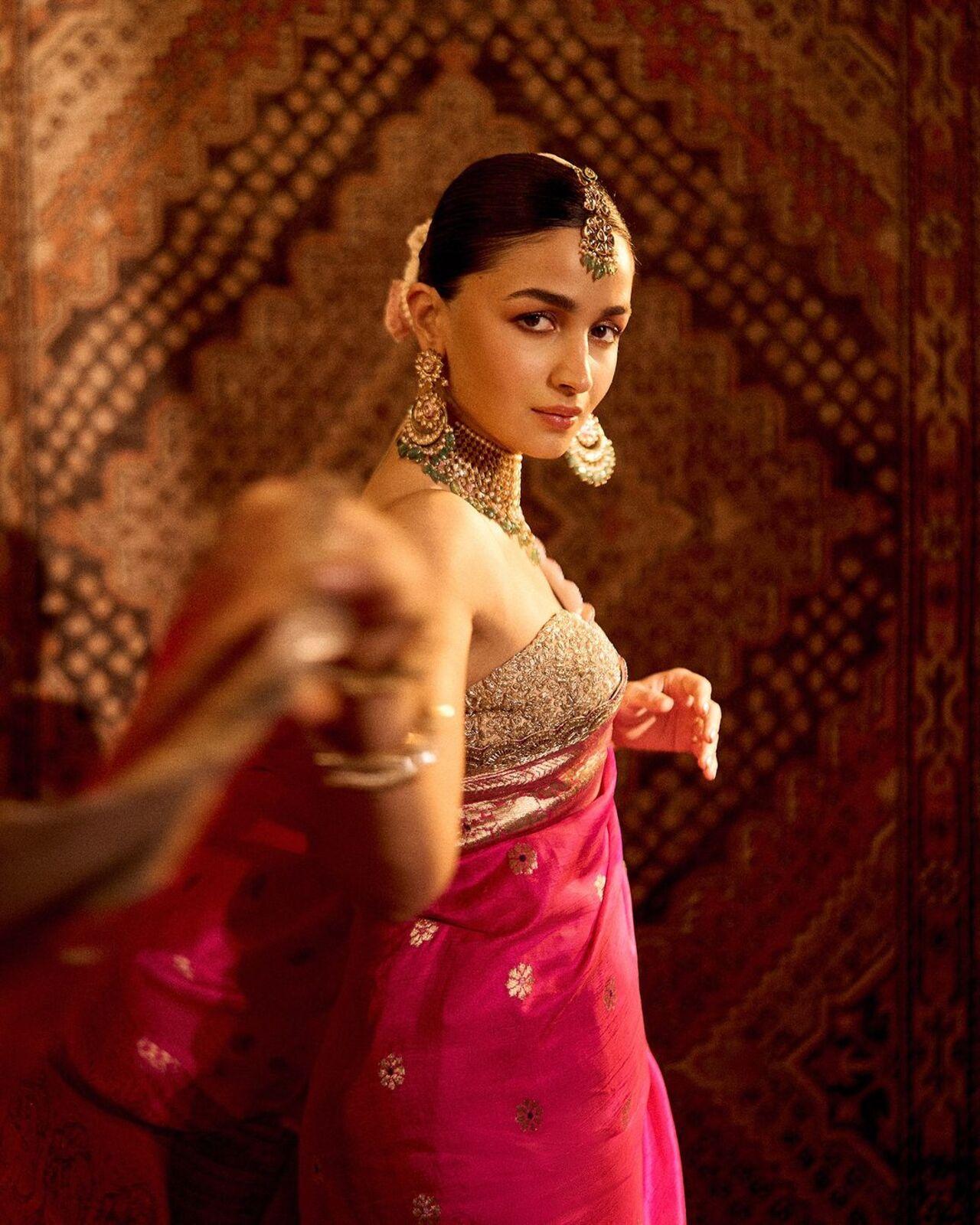 Deepika padukone maang tikka shop
