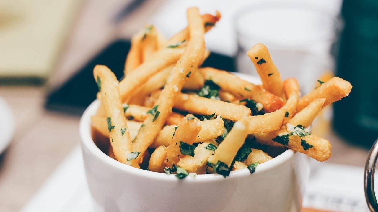 Air-fried food, nutritionally fortified snacks on the rise this monsoon: Report