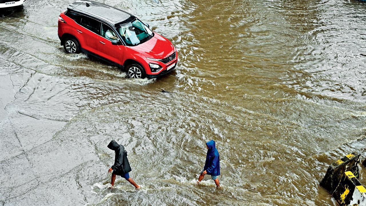 Mumbai hit by 200 mm rainfall in 24 hours
