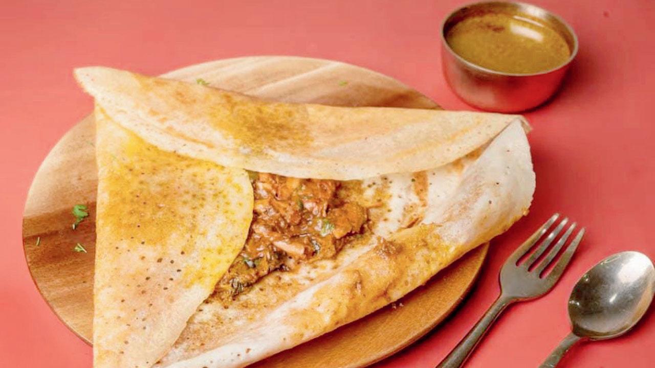 Mutton  curry dosa