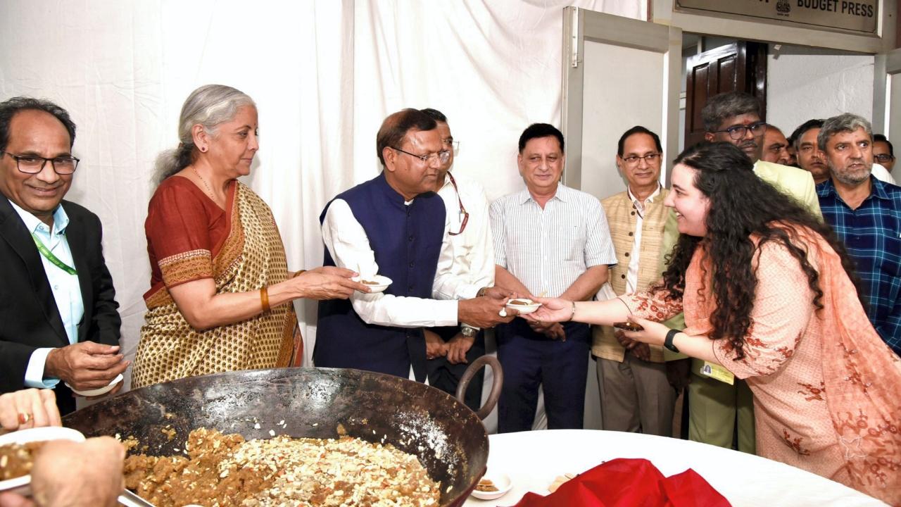 The ceremony is a ritual in which traditional dessert 'halwa' is prepared and served to officials and staff members of the finance ministry who are involved in the preparation of the budget