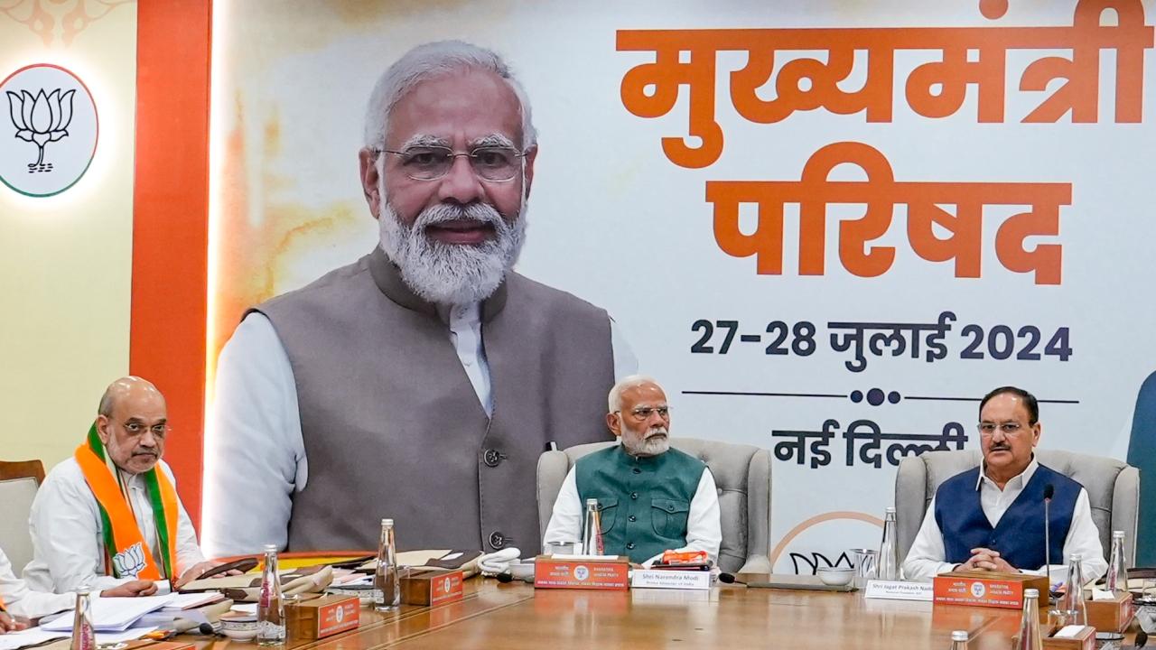 The gathering came as the Chief Ministers of all BJP-ruled states were in Delhi for the 9th Governing Council meeting of NITI Aayog