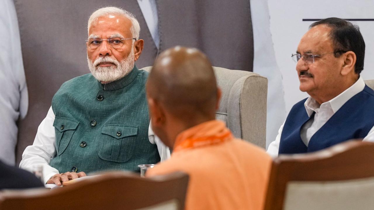 Chief Ministers presented best schemes of their states, and discussions addressed the challenges faced in implementing central government schemes in their respective states