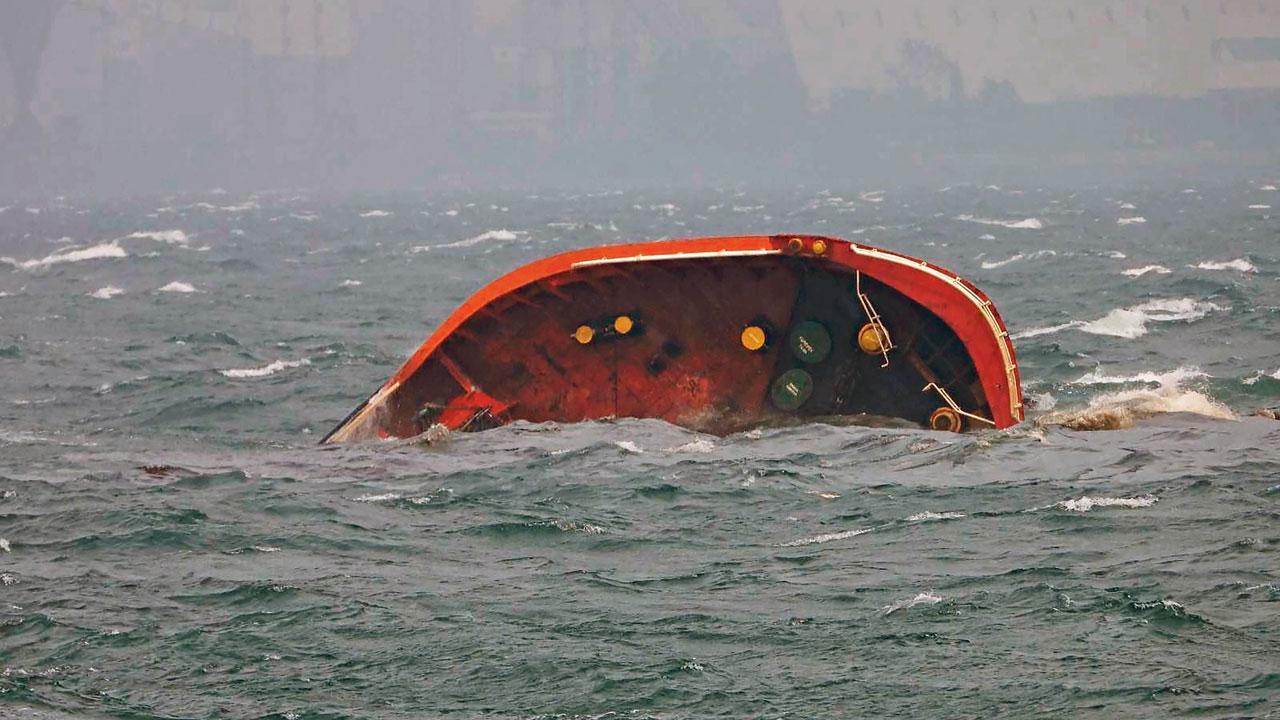 Oil spill fears after tanker sinks in Manila Bay