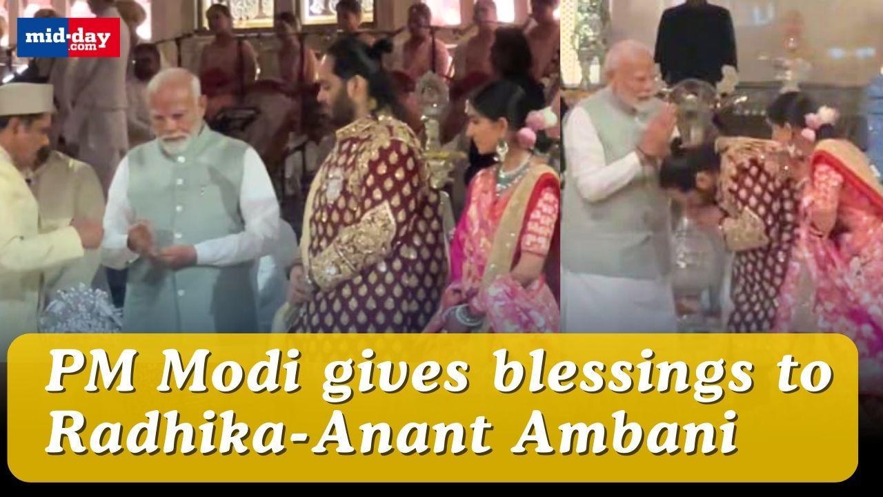 PM Modi, Amitabh Bachchan, Rajinikanth attend ‘Shubh-Aashirwad’ ceremony 