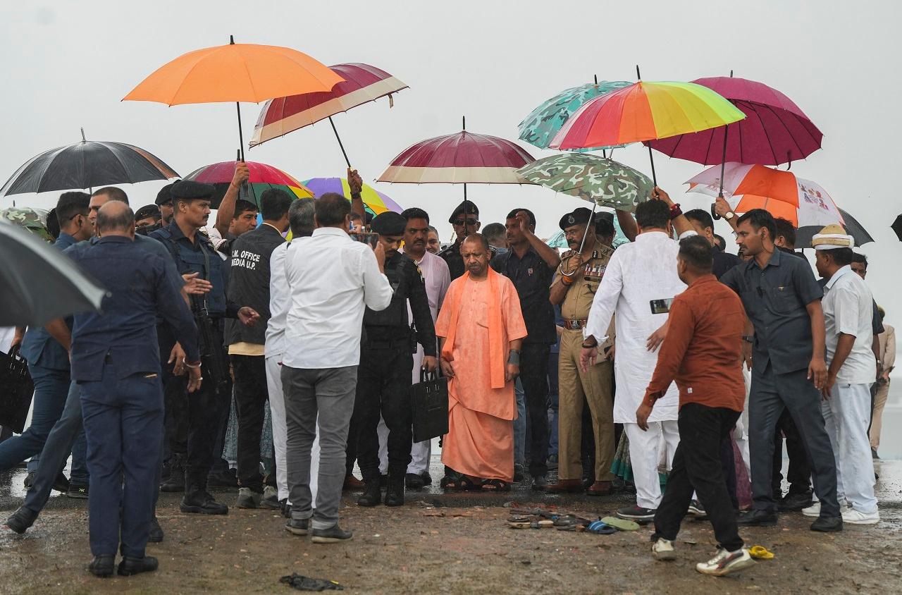 The organisers sought permission for about 80,000 people for which police and administration made arrangements. However, over 2.5 lakh people gathered, it said