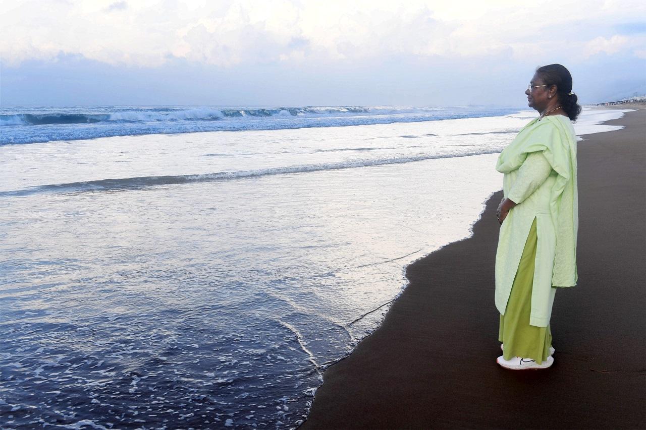 Stating that she was not alone in having such an experience, Murmu said, 