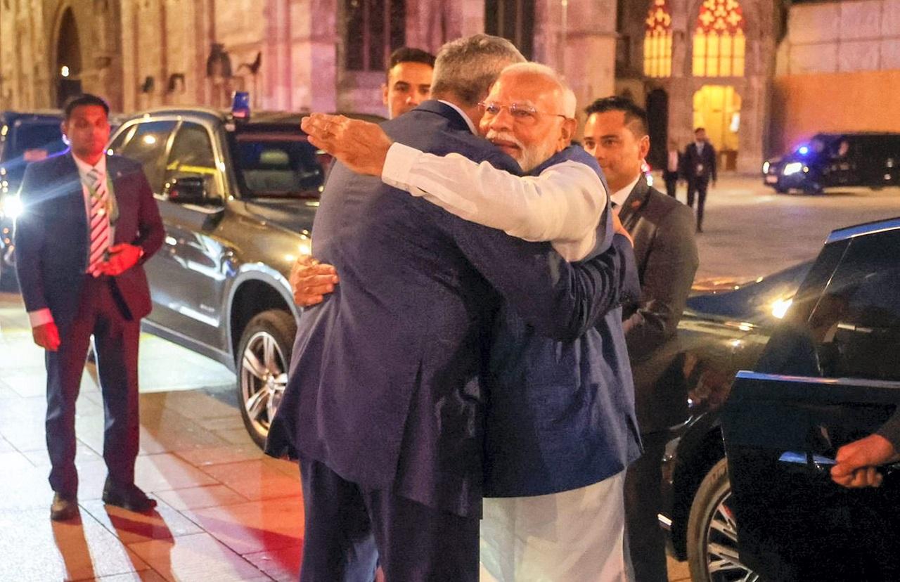 PM Modi landed in Austria on Wednesday where he was welcomed by Indian Ambassador to Austria Shambhu Kumaran and Austrian Foreign Minister Alexander Schallenberg