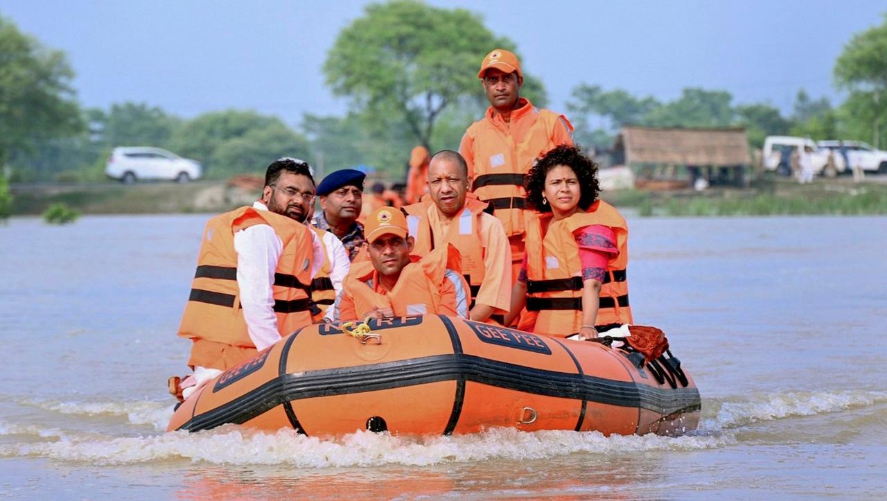 He will also inspect the flood relief camp and leave for Balrampur at 1.40 pm