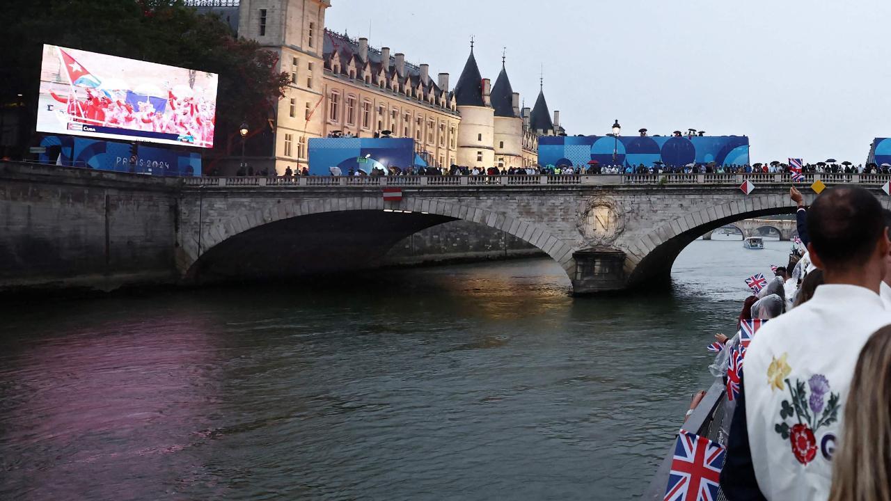 Paris Olympics 2024: Organisers cancel first triathlon training over Seine river pollution