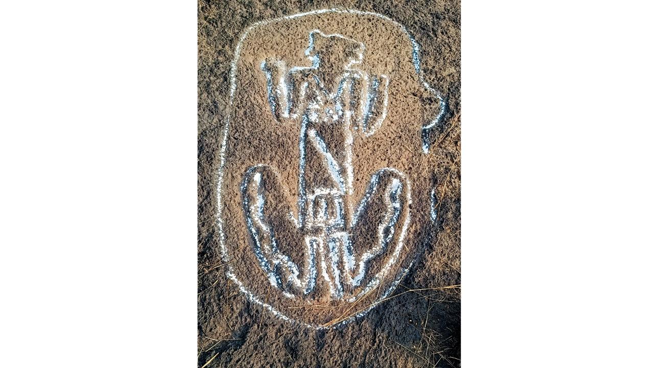 Petroglyphs depicting fauna found in the Konkan are believed to have inspired poetry and philosophy