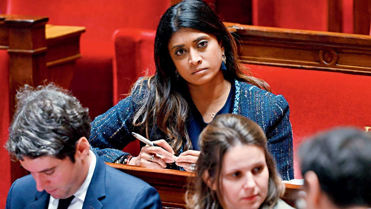 French govt spokesperson attacked on campaign trail
