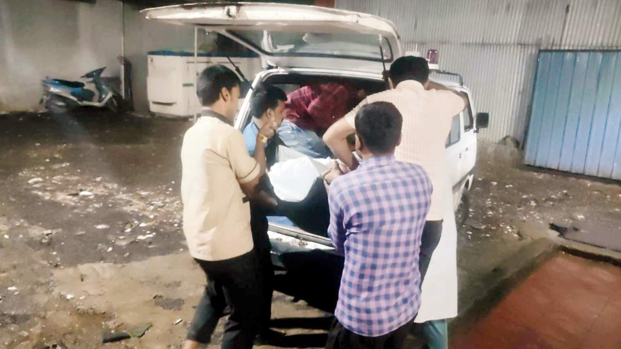 The cops take the woman’s body to the hospital