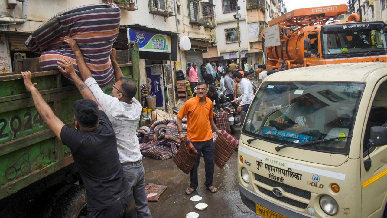 CM Shinde directed the civic body in the district to organise the drive with the help of private cleaning companies