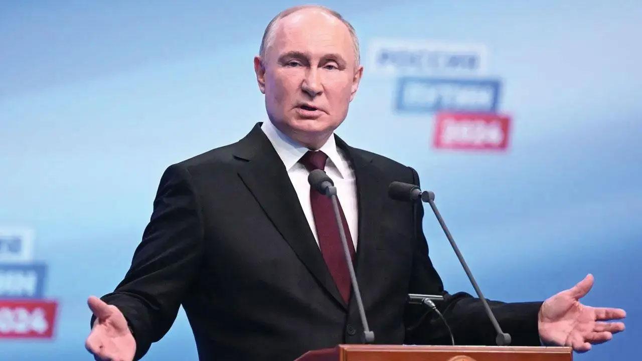 Russian President Putin praises PM Modi during 'private engagement' at his official residence