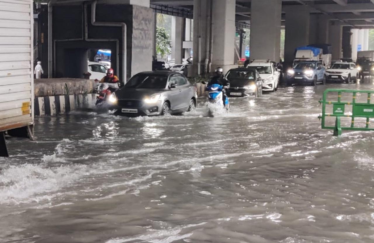 In the 24 hours ending 8 am on Thursday, the island city recorded 44 mm rainfall, its eastern and western suburbs 90 mm and 89 mm rainfall, respectively, a civic official said