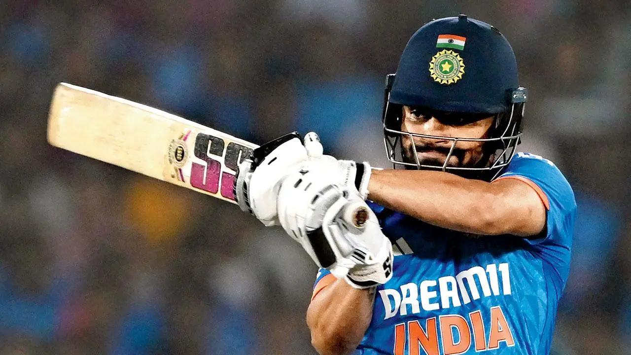 Rinku Singh will also eye to accumulate some crucial runs in the final overs. The left-hander played a knock of 48 runs in the second T20I