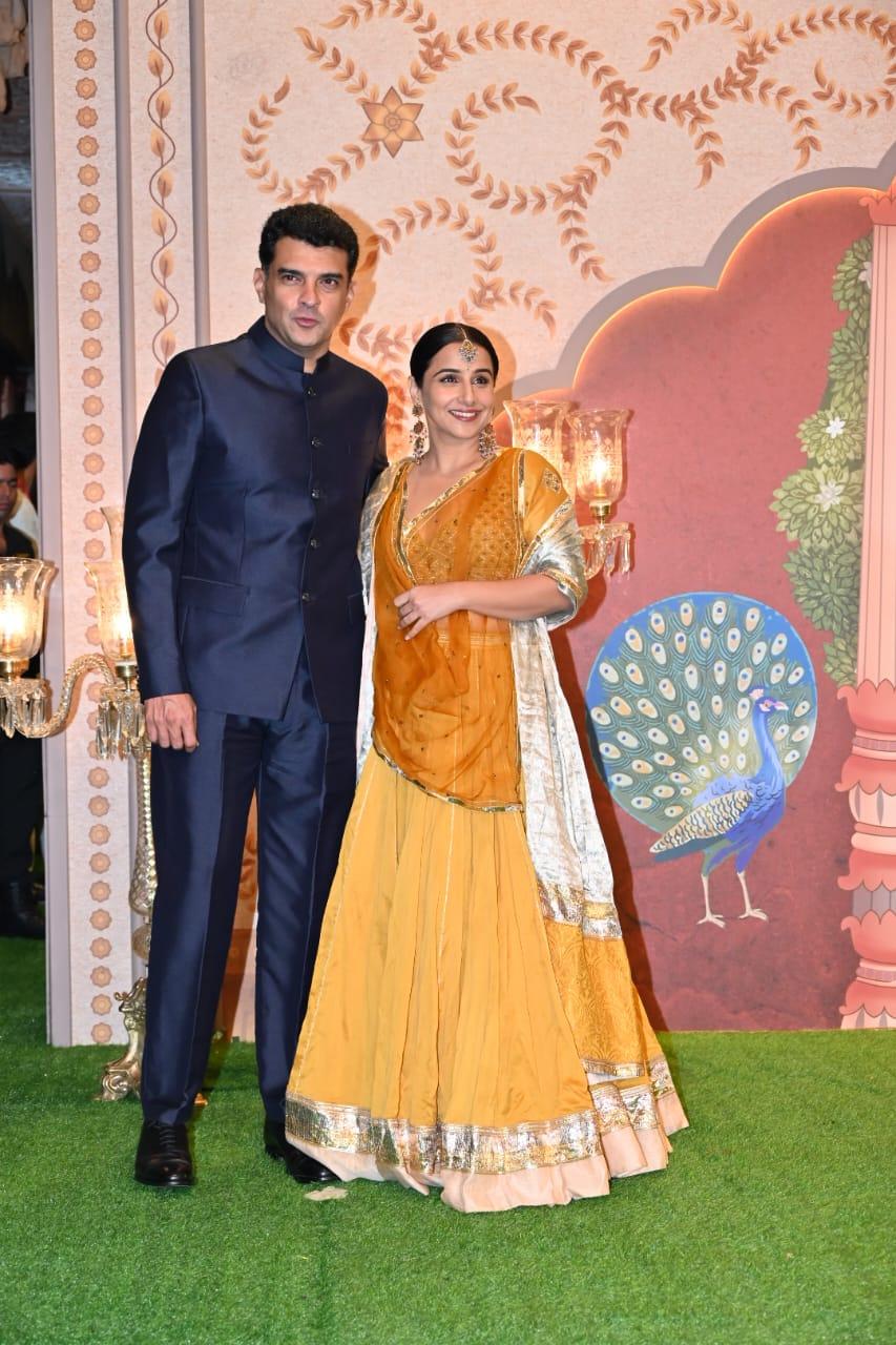 Power couple Vidya Balan and husband Siddharth Roy Kapur arrived looking resplendent